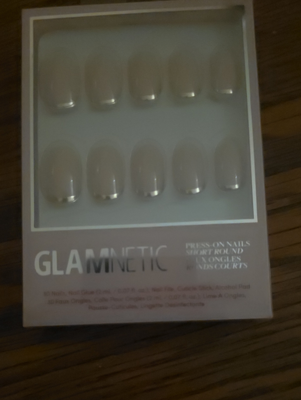 MMAGNWTIC Short Round Press-On Nails in Soft Nude Cream
